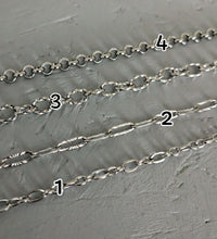 Charger l'image dans la galerie, Collier signes astrologiques - acier inoxydable (prix variable selon le nombre de pendentifs)