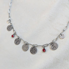 Charger l'image dans la galerie, Collier signes astrologiques - acier inoxydable (prix variable selon le nombre de pendentifs)