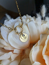 Charger l'image dans la galerie, Collier bouée avec pendentif crocodile - acier inoxydable doré