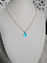 Charger l'image dans la galerie, Collier nacre et strass - acier inoxydable