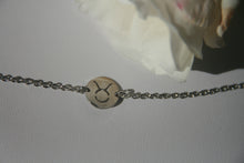 Charger l'image dans la galerie, Bracelet signe astrologique - acier inoxydable argenté