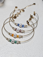 Charger l'image dans la galerie, Jonc coloré et perles nacrées - acier inoxydable
