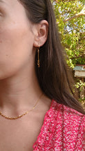 Charger et lire la vidéo dans la visionneuse de la Galerie, Boucles d&#39;oreilles pendantes mélange deux chaînes - acier inoxydable
