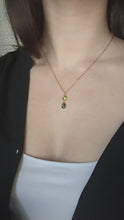 Charger et lire la vidéo dans la visionneuse de la Galerie, Collier strass goutte verte - acier inoxydable
