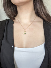 Charger l&#39;image dans la galerie, Collier strass goutte verte - acier inoxydable
