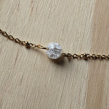 Charger l&#39;image dans la galerie, Collier perles de verre craquelé - acier inoxydable
