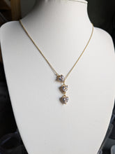 Charger l&#39;image dans la galerie, Collier strass coeur - acier inoxydable
