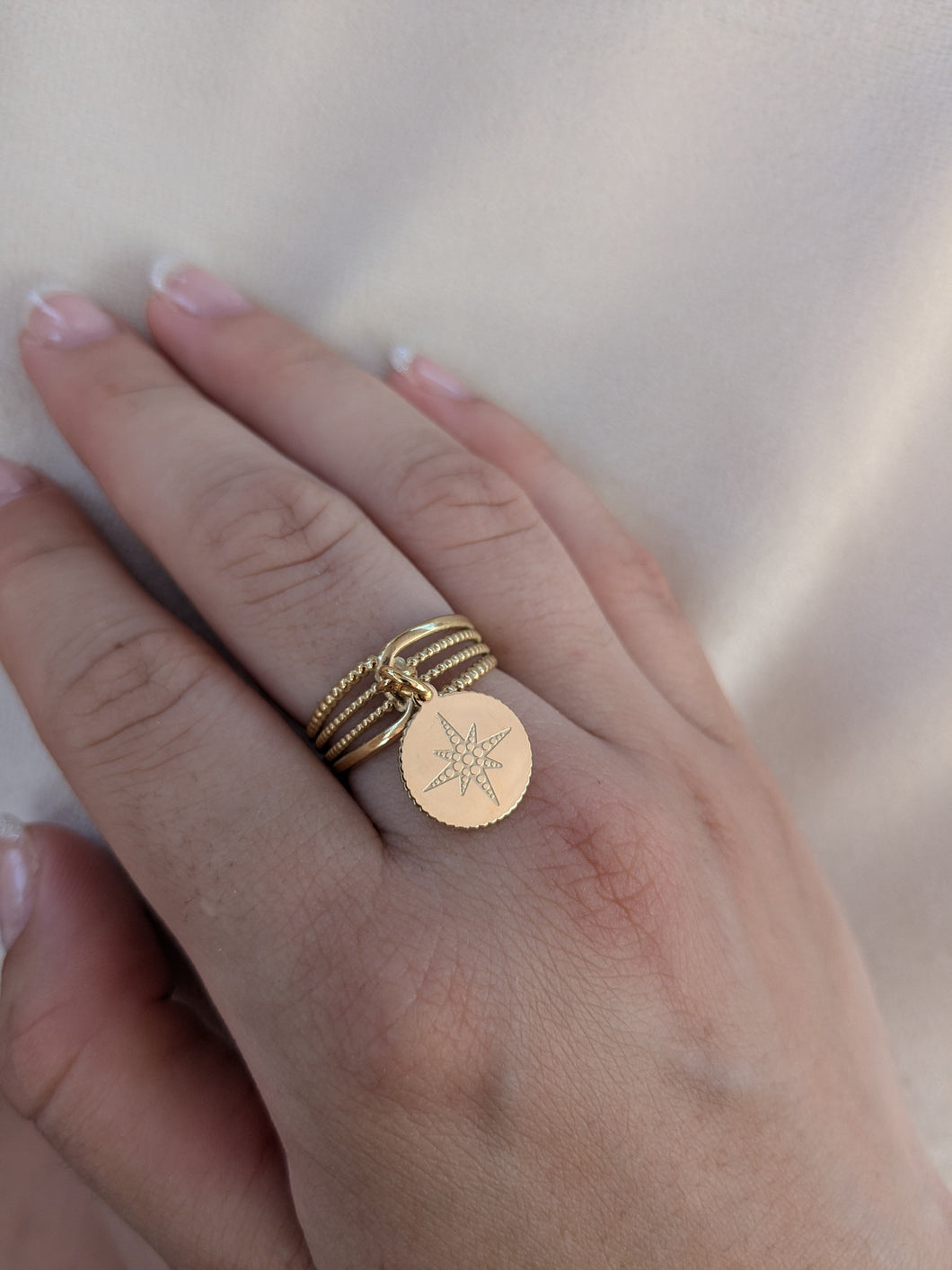 Bague 4 rangs étoile - acier inoxydable doré