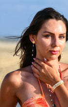 Charger l'image dans la galerie, Boucles d'oreilles effet nacre - acier inoxydable

