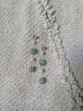 Charger l&#39;image dans la galerie, Boucles d&#39;oreilles longues aventurine verte - acier inoxydable
