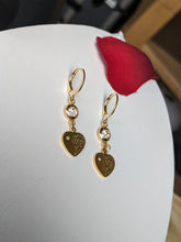 Charger l&#39;image dans la galerie, Boucles d&#39;oreilles strass et cœur - Collection Saint Valentin
