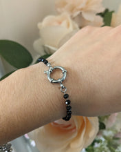 Charger l&#39;image dans la galerie, Bracelet bouée avec perles noires - acier inoxydable
