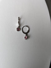 Charger l&#39;image dans la galerie, Boucles d&#39;oreilles strass rose - Collection Saint Valentin
