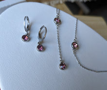 Charger l&#39;image dans la galerie, Boucles d&#39;oreilles strass rose - Collection Saint Valentin
