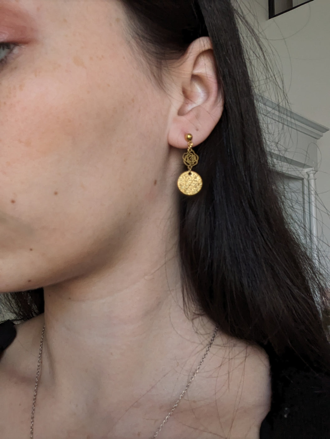 Boucles d'oreilles martelées et fleurs - Collection Saint Valentin