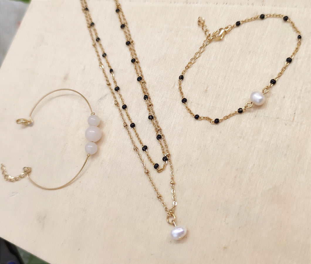 Parure sur mesure pour une jeune femme - acier inoxydable - commande personnalisée