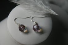 Charger l&#39;image dans la galerie, Boucles d&#39;oreilles upcyclées 1 perle rose-lilas      - bijoux upcyclés
