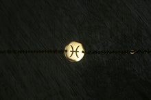 Charger l&#39;image dans la galerie, Bracelet signe astrologique - acier inoxydable doré
