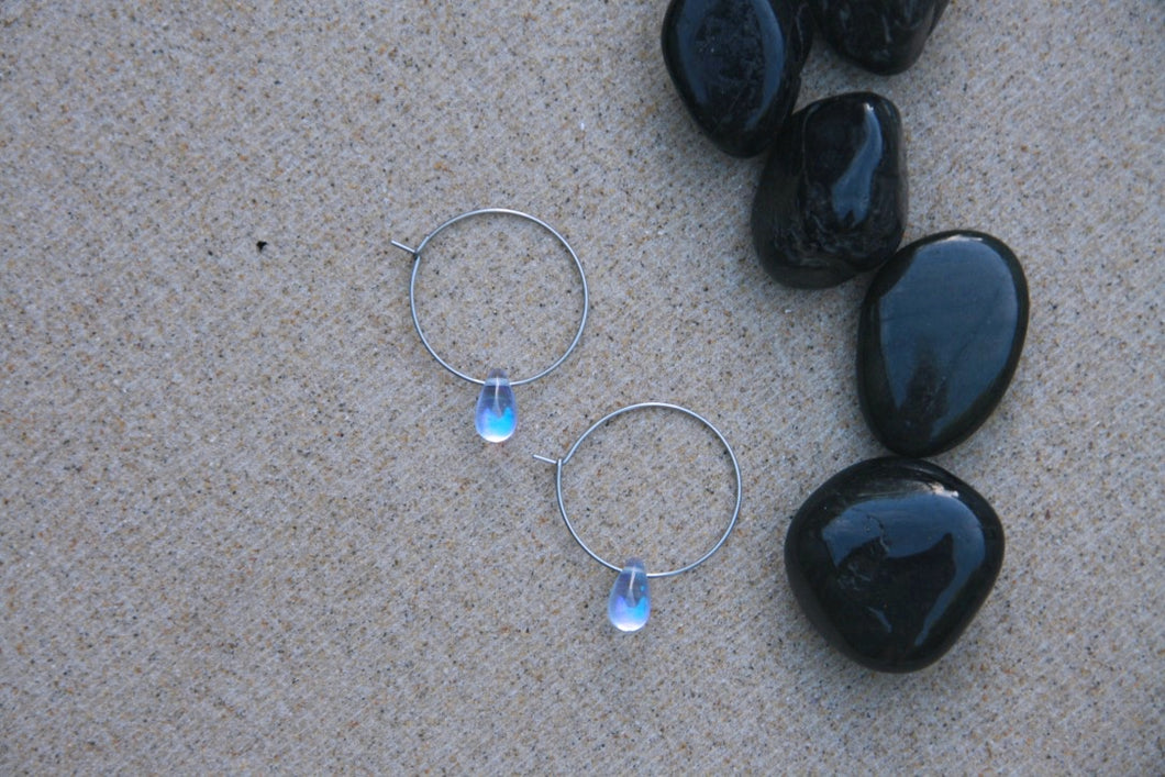 Petites créoles perles gouttes - acier inoxydable