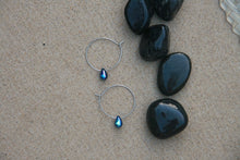 Charger l&#39;image dans la galerie, Petites créoles perles gouttes - acier inoxydable
