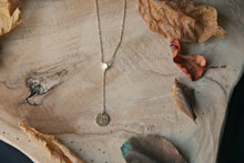 Charger l&#39;image dans la galerie, Long collier strass et médaillon - acier inoxydable
